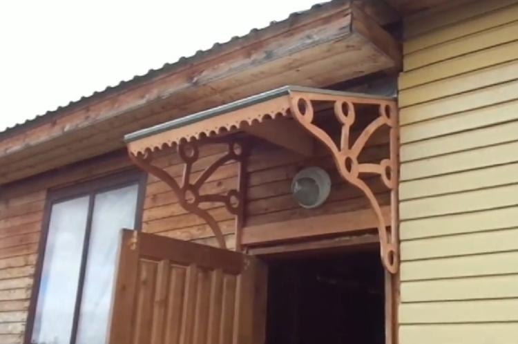 Деревянный козырек над крыльцом своими руками
