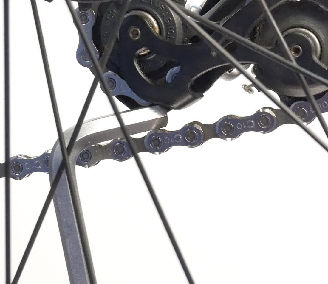 Use 8mm hex as feeler gauge